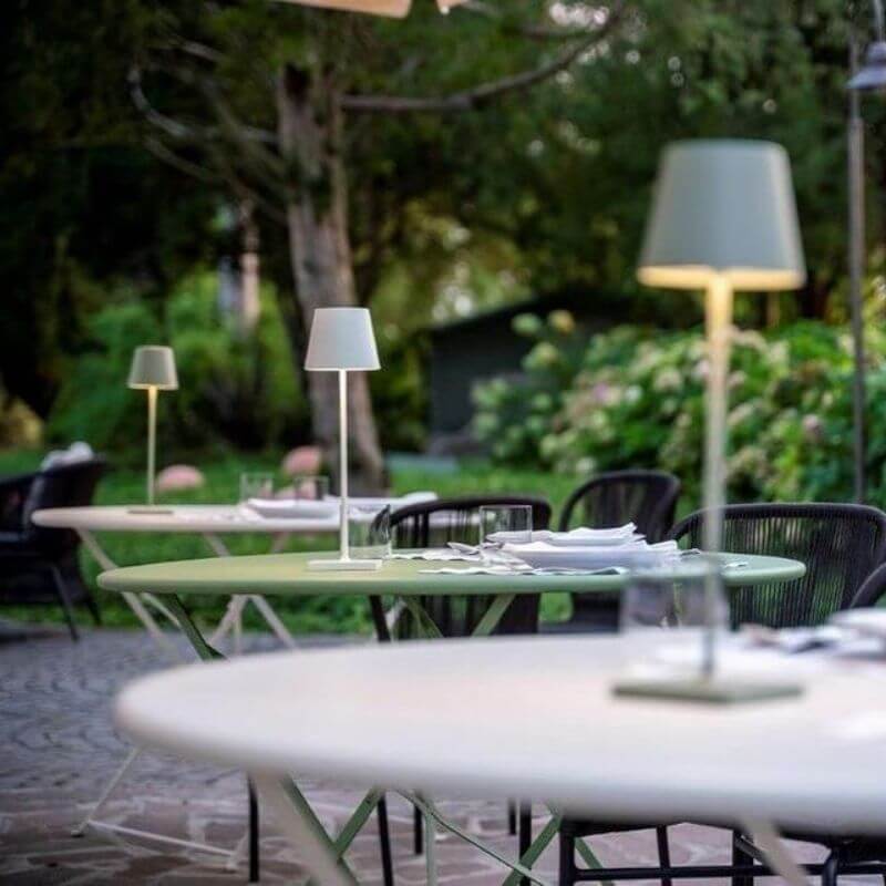 Outdoor Touch Table Lamps Desk Modern Bedroom Light Rechargeable Bar Cordless Restaurant Table Lamp with USB Charging Port